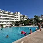 Hotel Pineta Club 3*