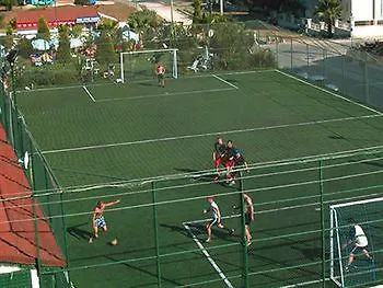 Club Pineta מלון Armutalan