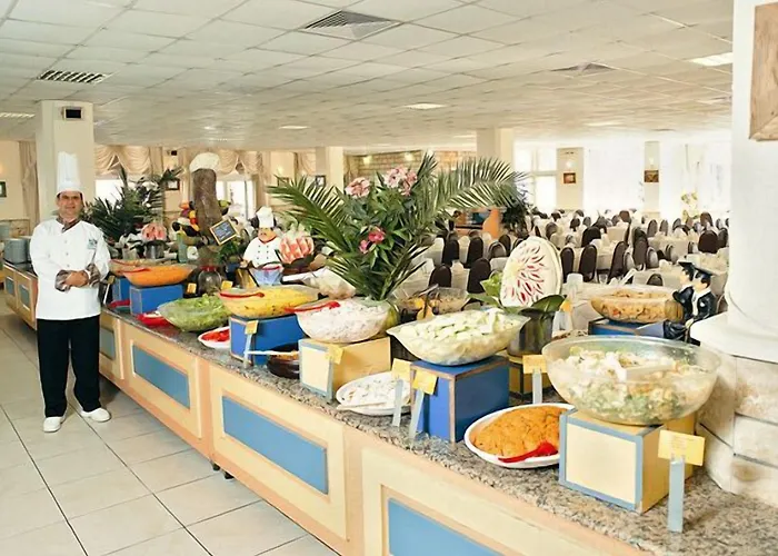 ホテル Pineta Club Armutalanı