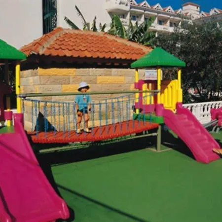 Hotel Pineta Club Armutalan