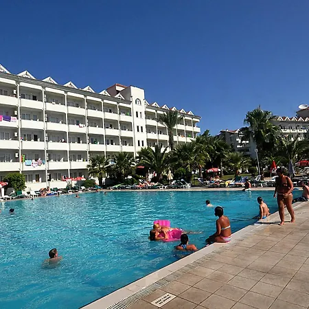 Ξενοδοχείο Club Pineta 3*
